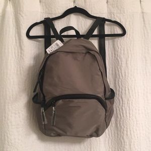 NWT Army Green Backpack 💚